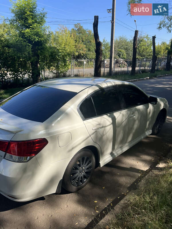 Седан Subaru Legacy 2009 в Кривом Роге