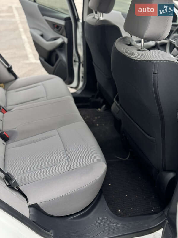 Седан Subaru Legacy 2020 в Дніпрі