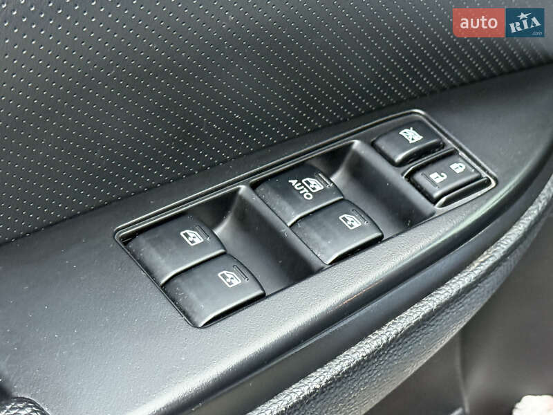 Седан Subaru Legacy 2014 в Львові фото 27 Седан Subaru Legacy 2014 в Львові