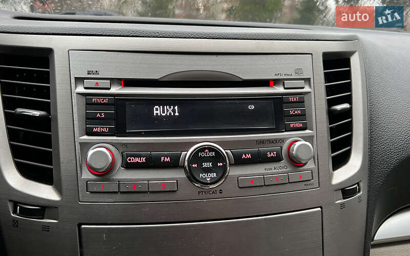 Седан Subaru Legacy 2010 в Львові