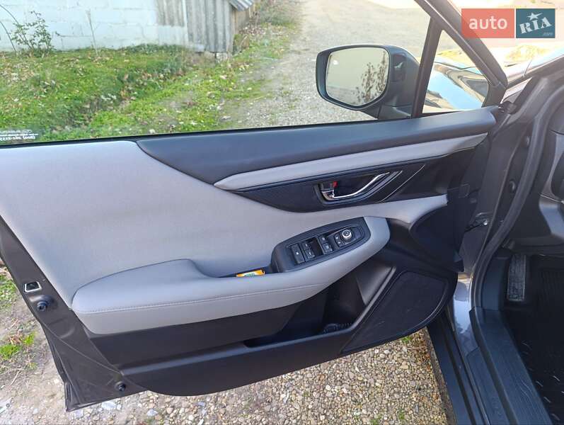 Седан Subaru Legacy 2020 в Залещиках