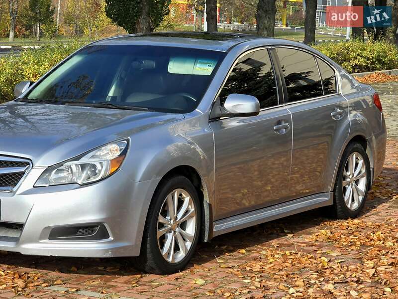 Subaru Legacy 2012