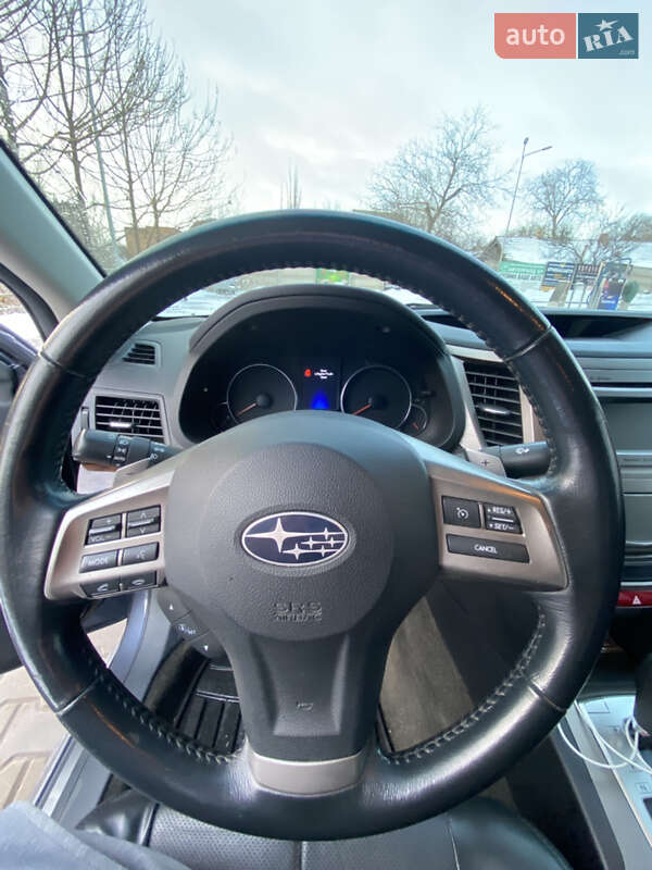 Седан Subaru Legacy 2013 в Кривом Роге