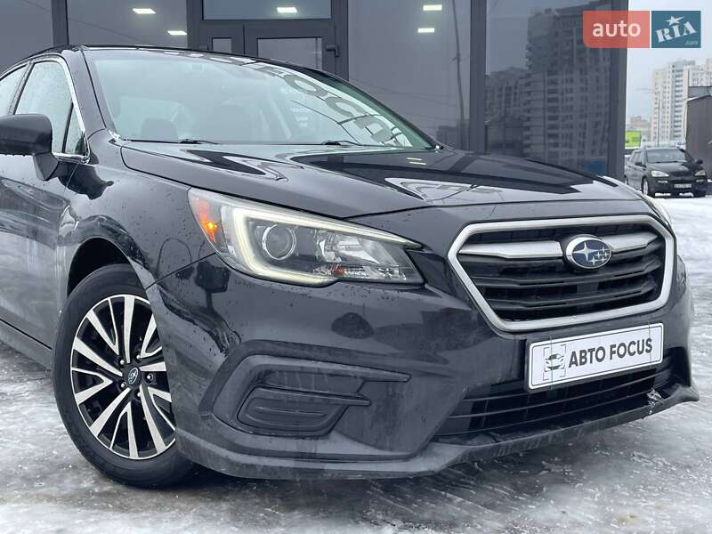 Седан Subaru Legacy 2019 в Киеве