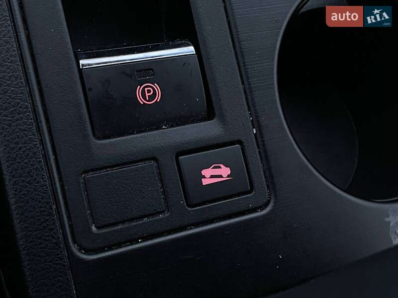 Седан Subaru Legacy 2019 в Киеве