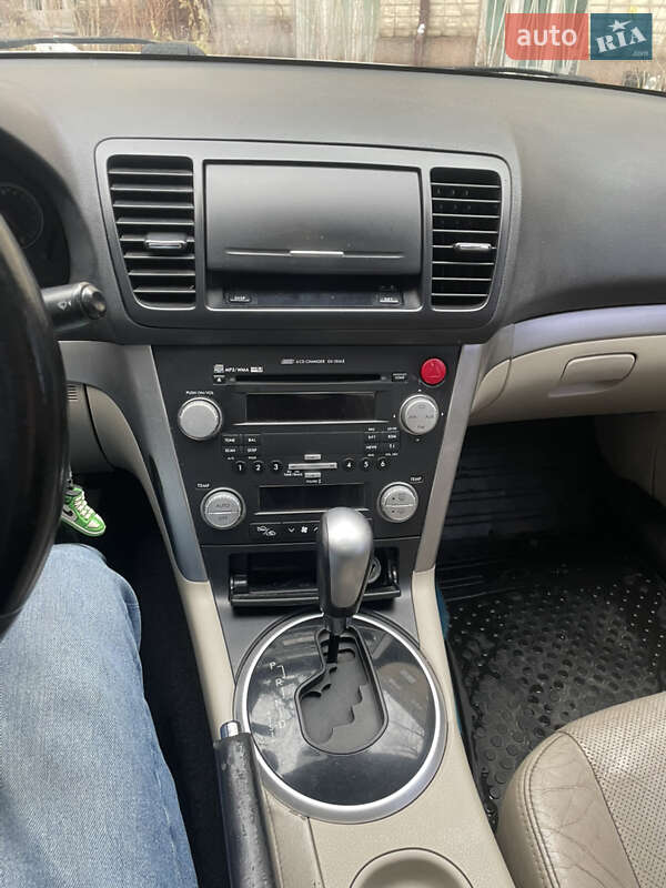 Седан Subaru Legacy 2008 в Киеве