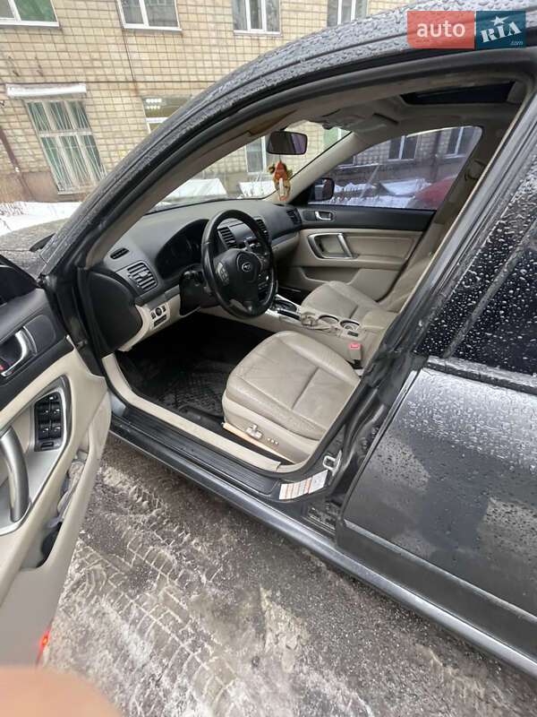 Седан Subaru Legacy 2008 в Киеве