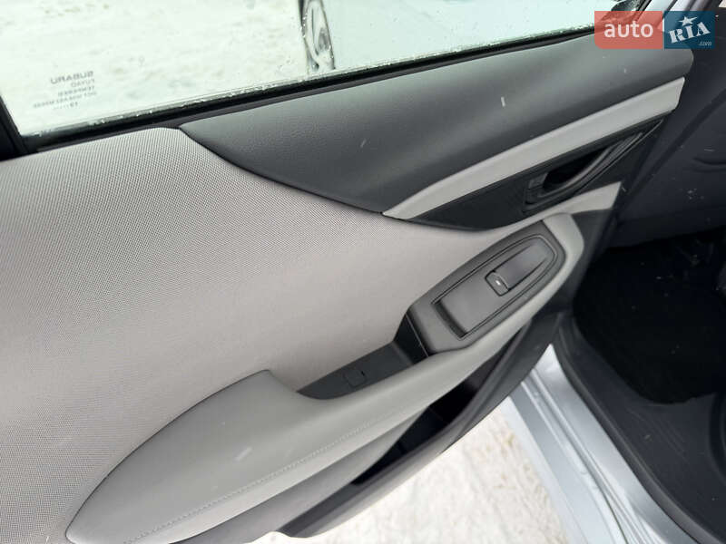 Седан Subaru Legacy 2019 в Виннице