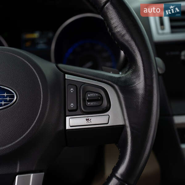 Седан Subaru Legacy 2015 в Днепре