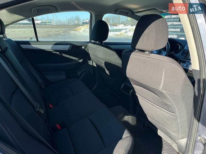 Седан Subaru Legacy 2015 в Львове