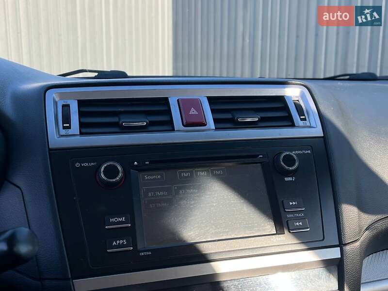 Седан Subaru Legacy 2015 в Львове