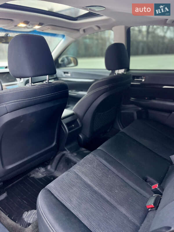 Седан Subaru Legacy 2013 в Днепре