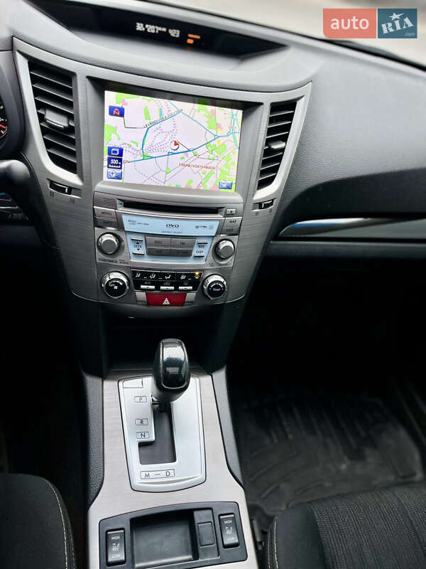 Седан Subaru Legacy 2013 в Днепре
