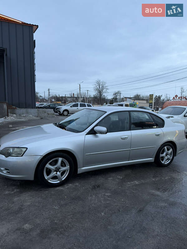 Седан Subaru Legacy 2004 в Ірпені