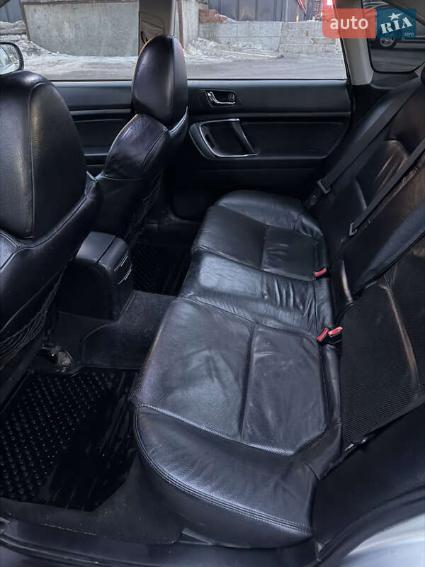 Седан Subaru Legacy 2004 в Ірпені