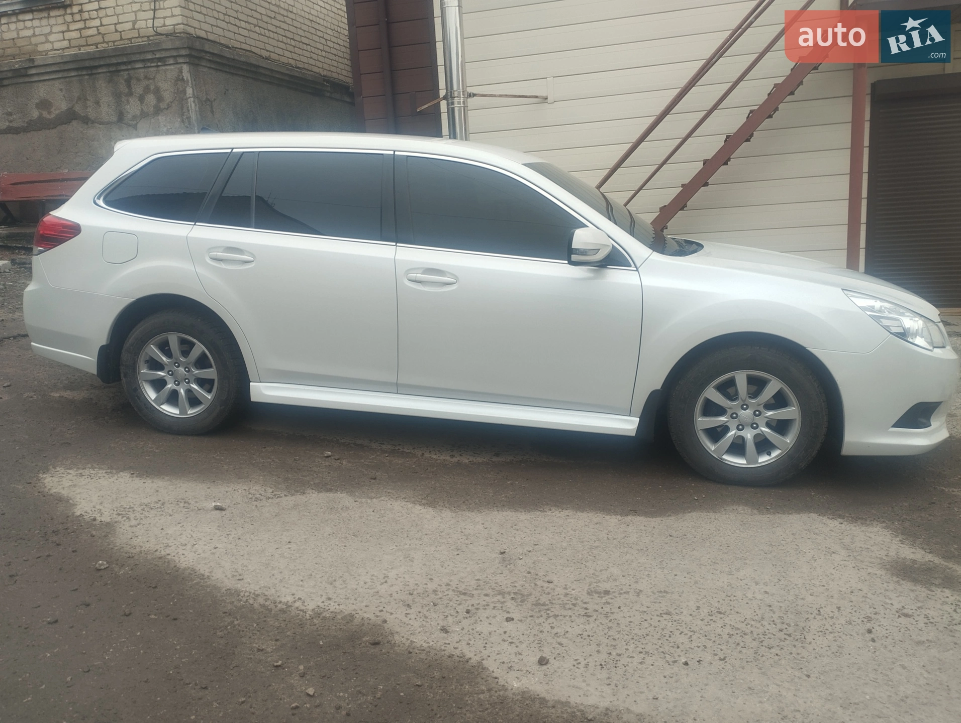 2010 Subaru Legacy - мініатюра 3