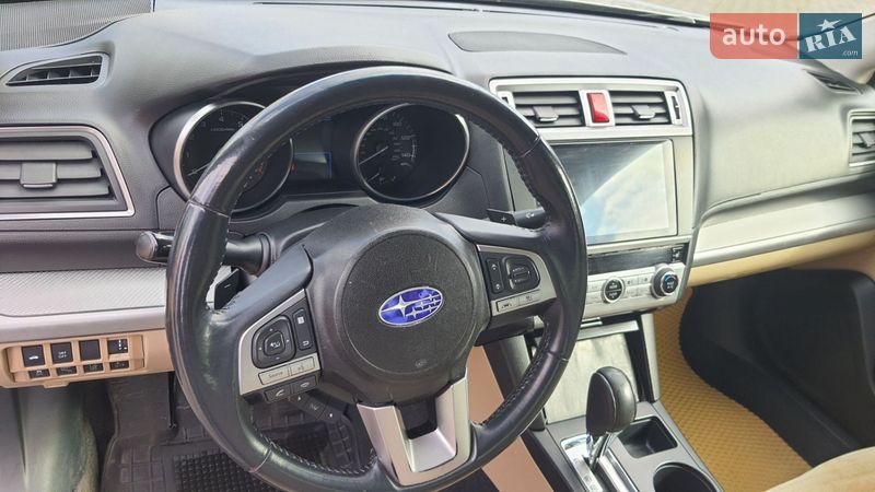 Седан Subaru Legacy 2015 в Киеве