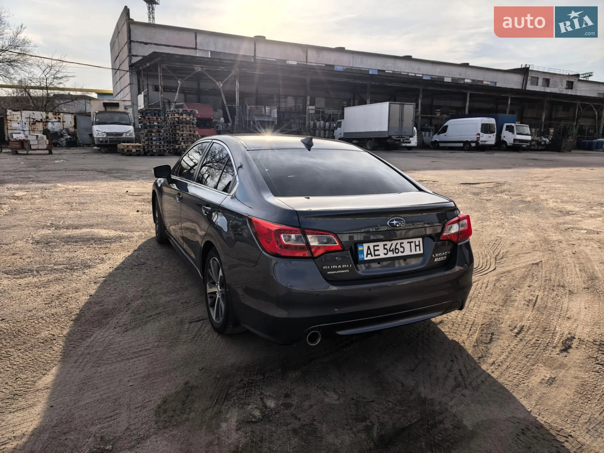 2016 Subaru Legacy - мініатюра 3