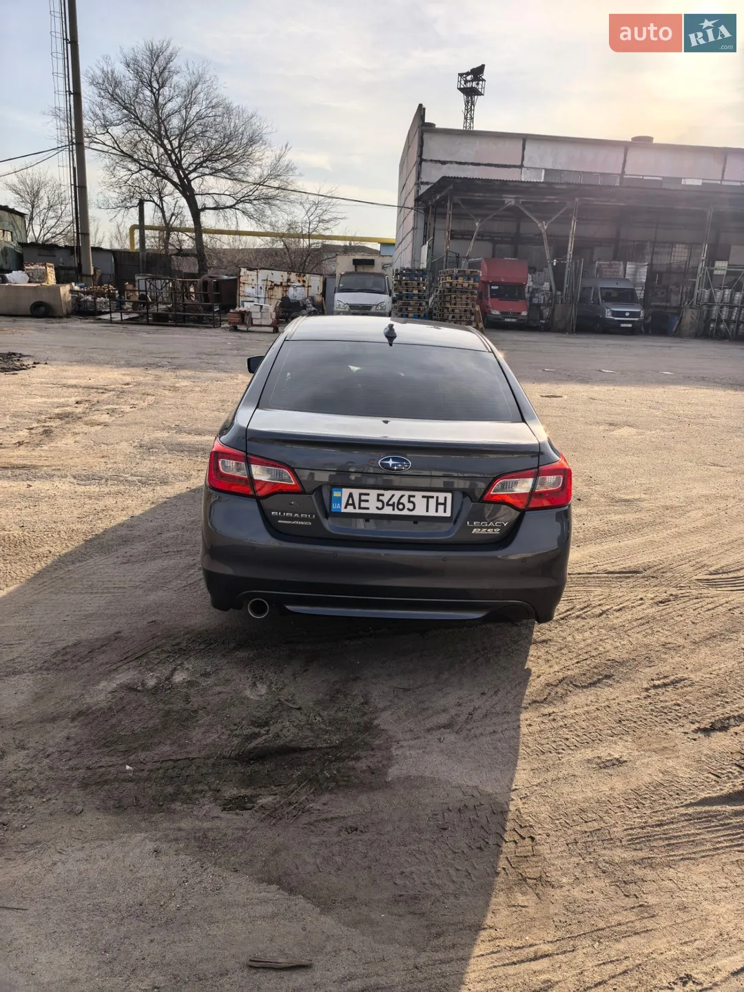2016 Subaru Legacy - мініатюра 4