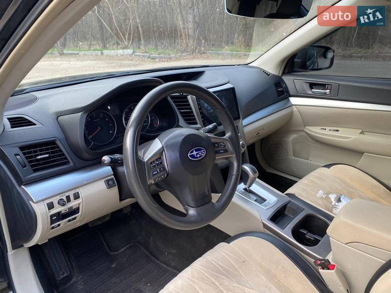 Седан Subaru Legacy 2014 в Києві