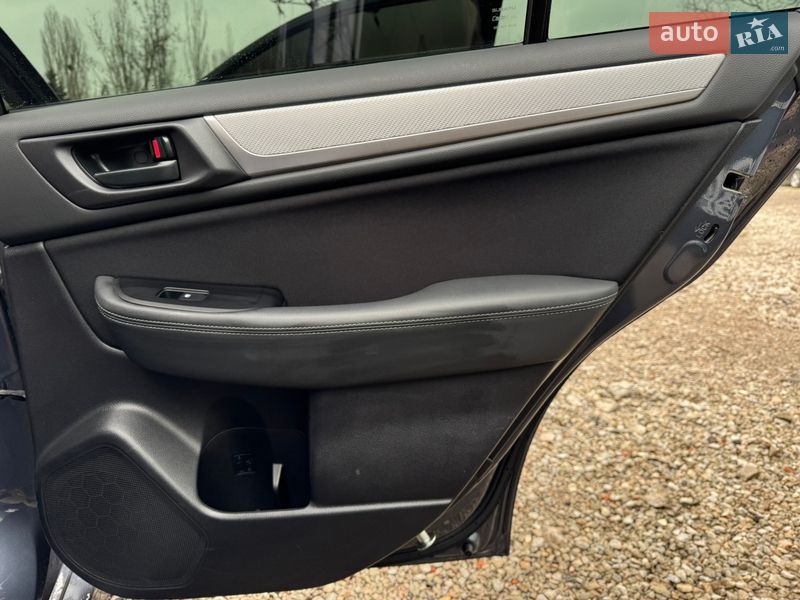 Седан Subaru Legacy 2016 в Харькове