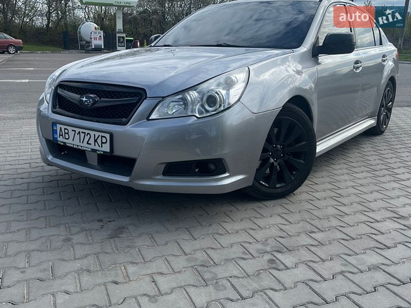 Subaru Legacy 2011
