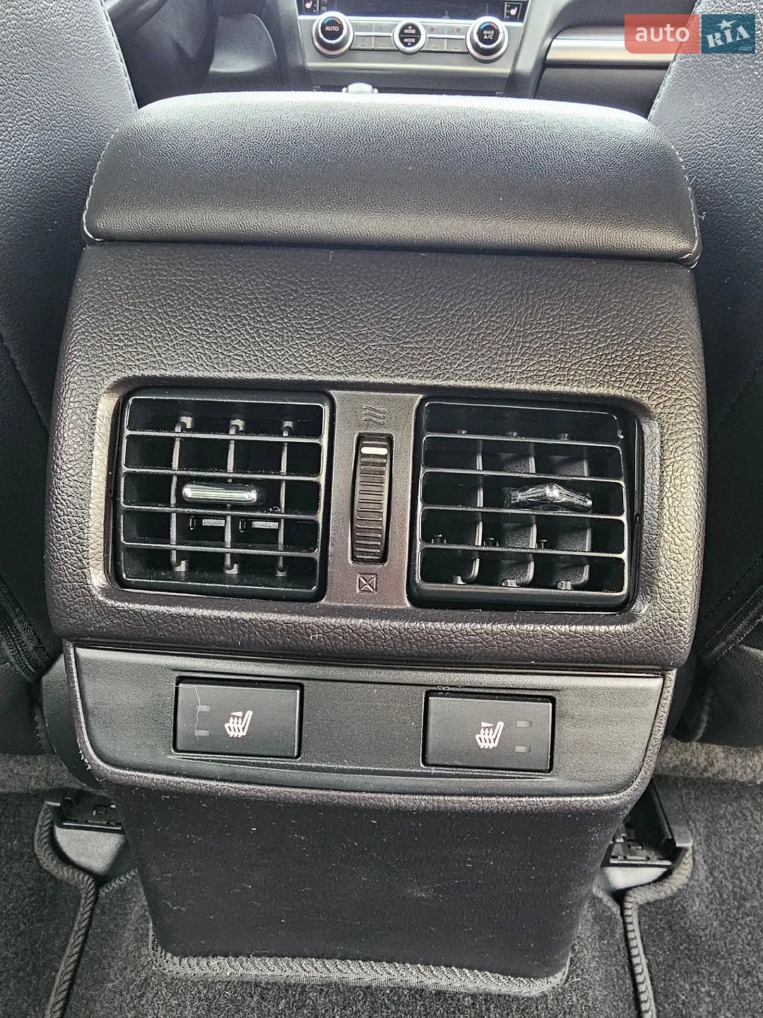 2016 Subaru Legacy - мініатюра 32