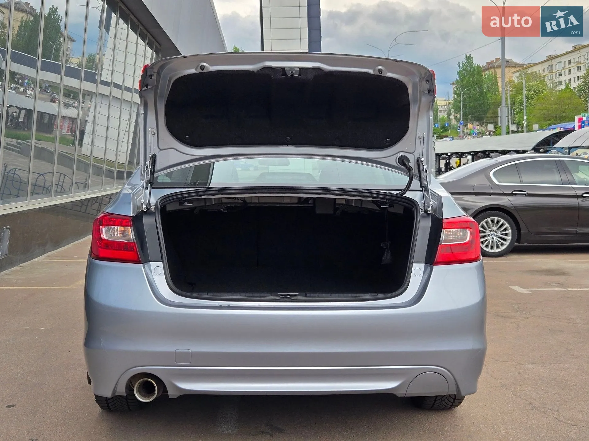 2016 Subaru Legacy - мініатюра 12