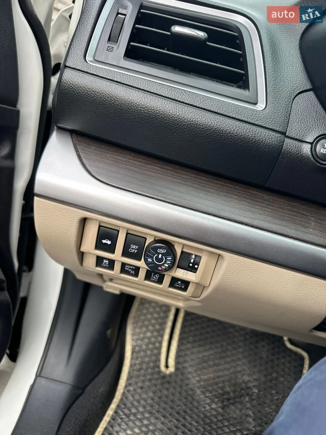 2016 Subaru Legacy - мініатюра 11