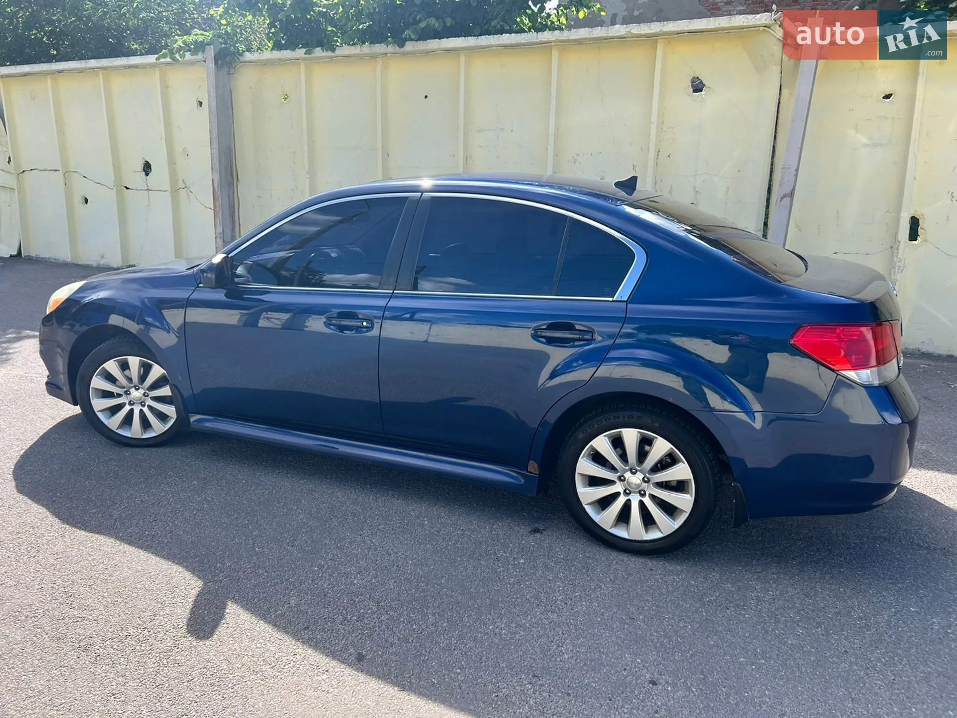 2010 Subaru Legacy - мініатюра 2