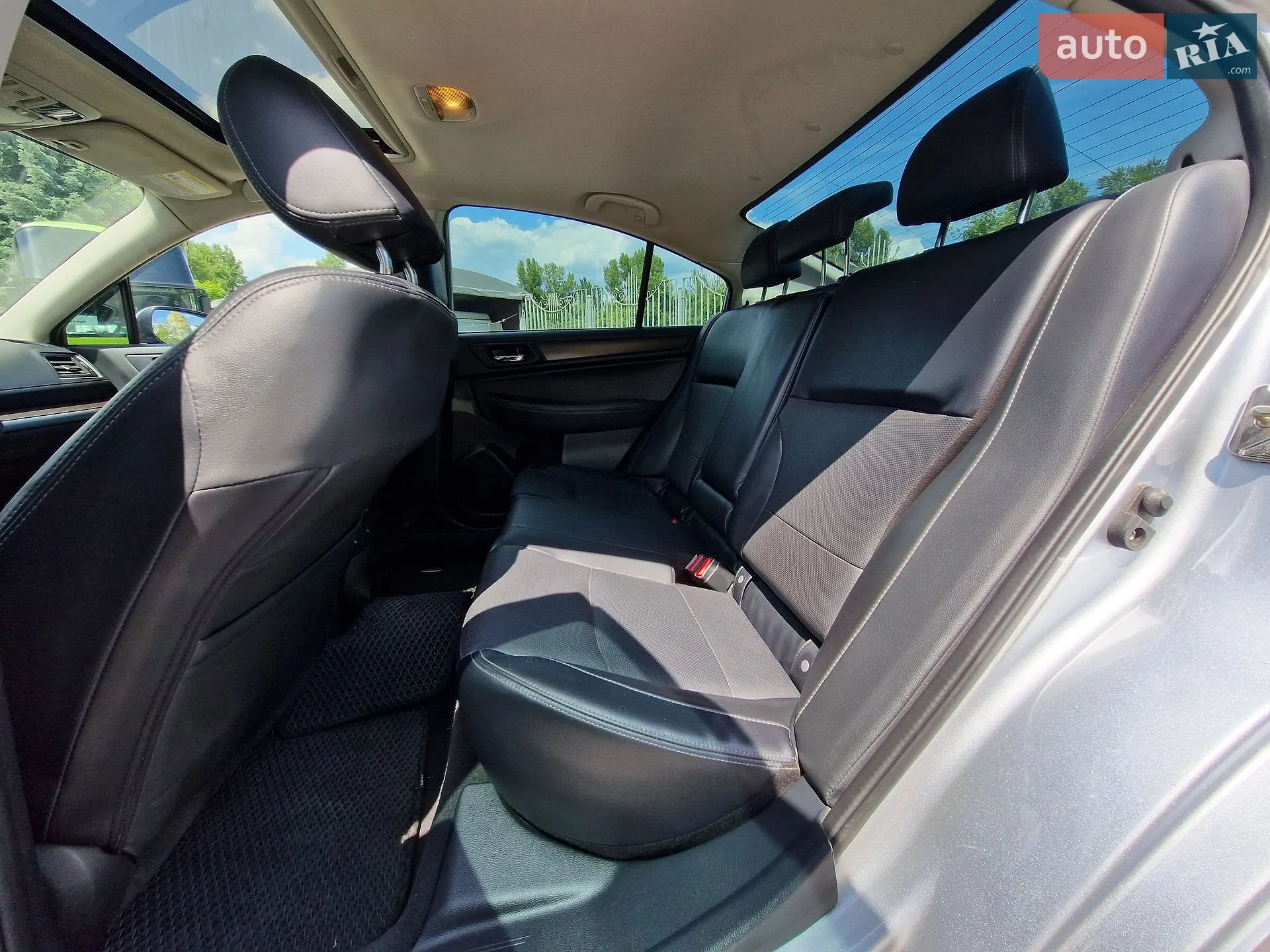 2017 Subaru Legacy - мініатюра 25