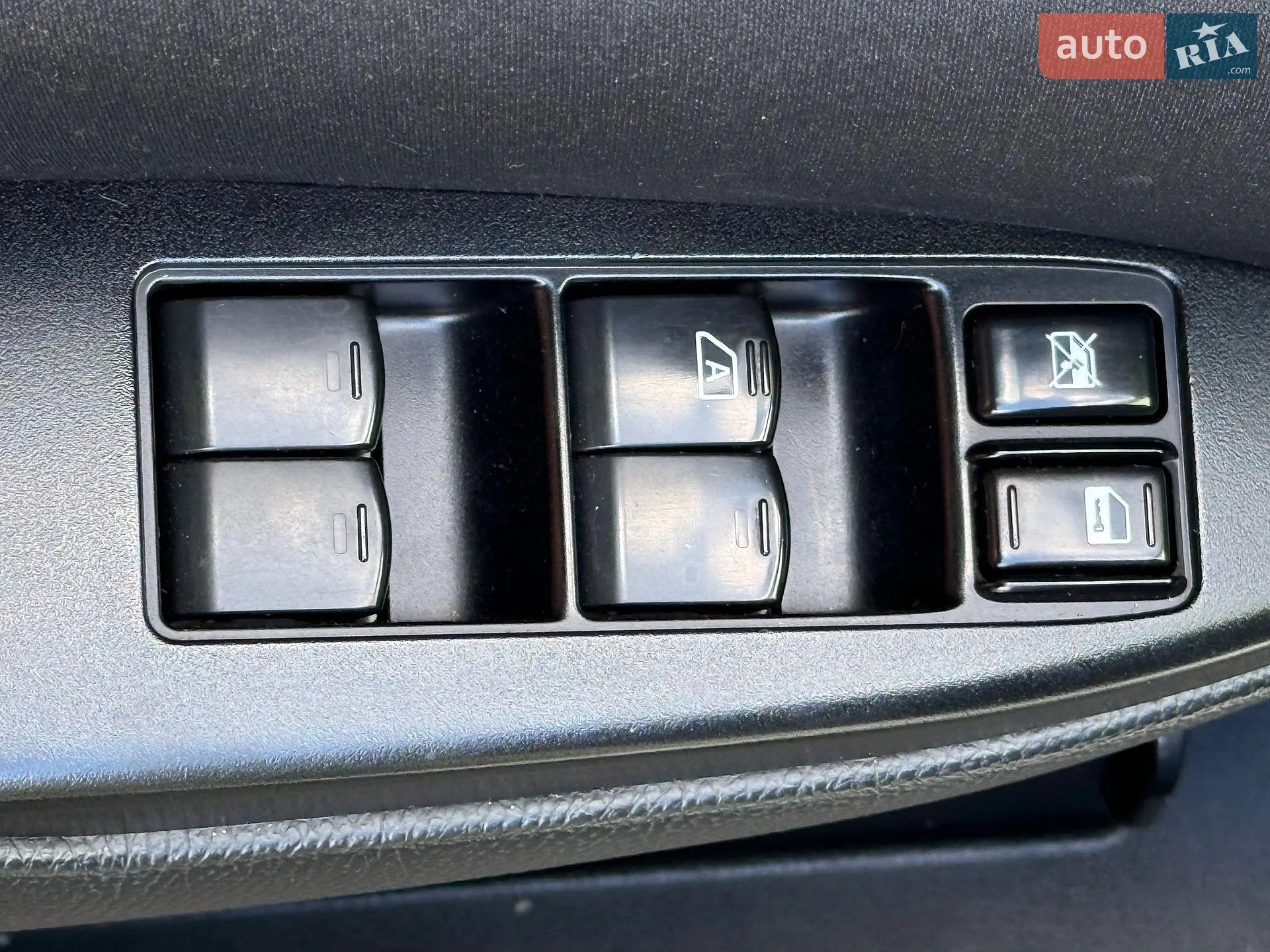 2012 Subaru Legacy - мініатюра 37
