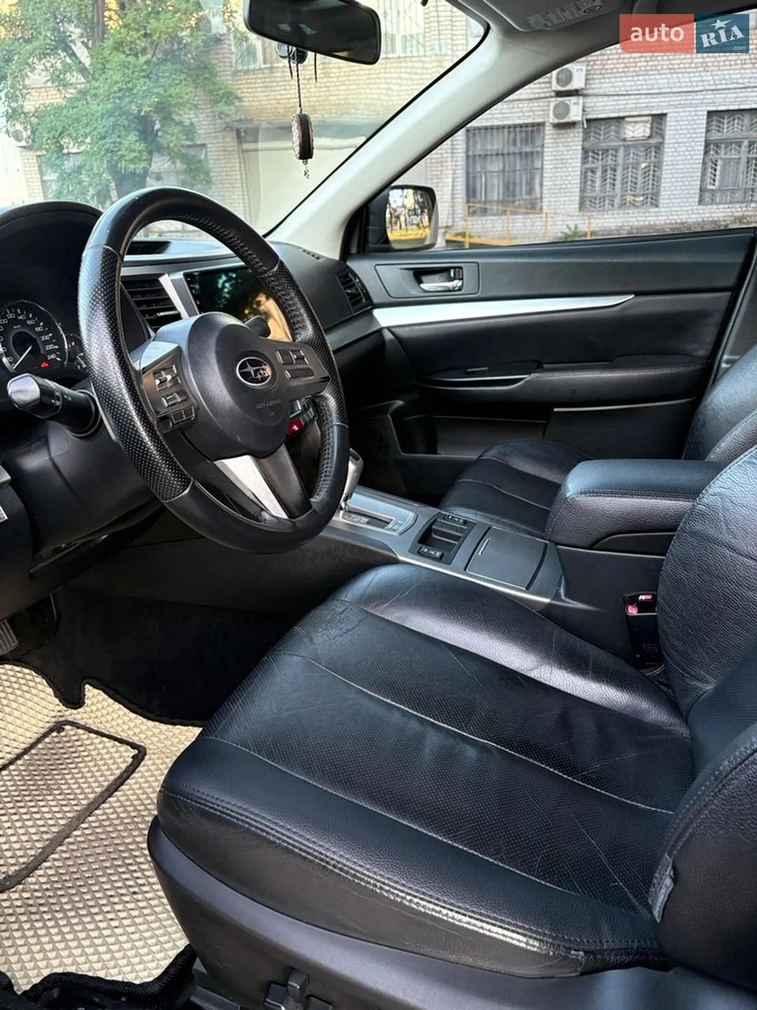 2010 Subaru Legacy - мініатюра 21
