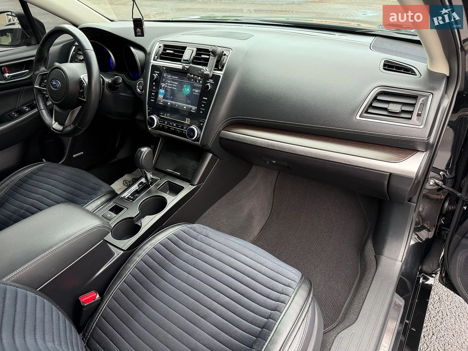 2017 Subaru Legacy - мініатюра 23
