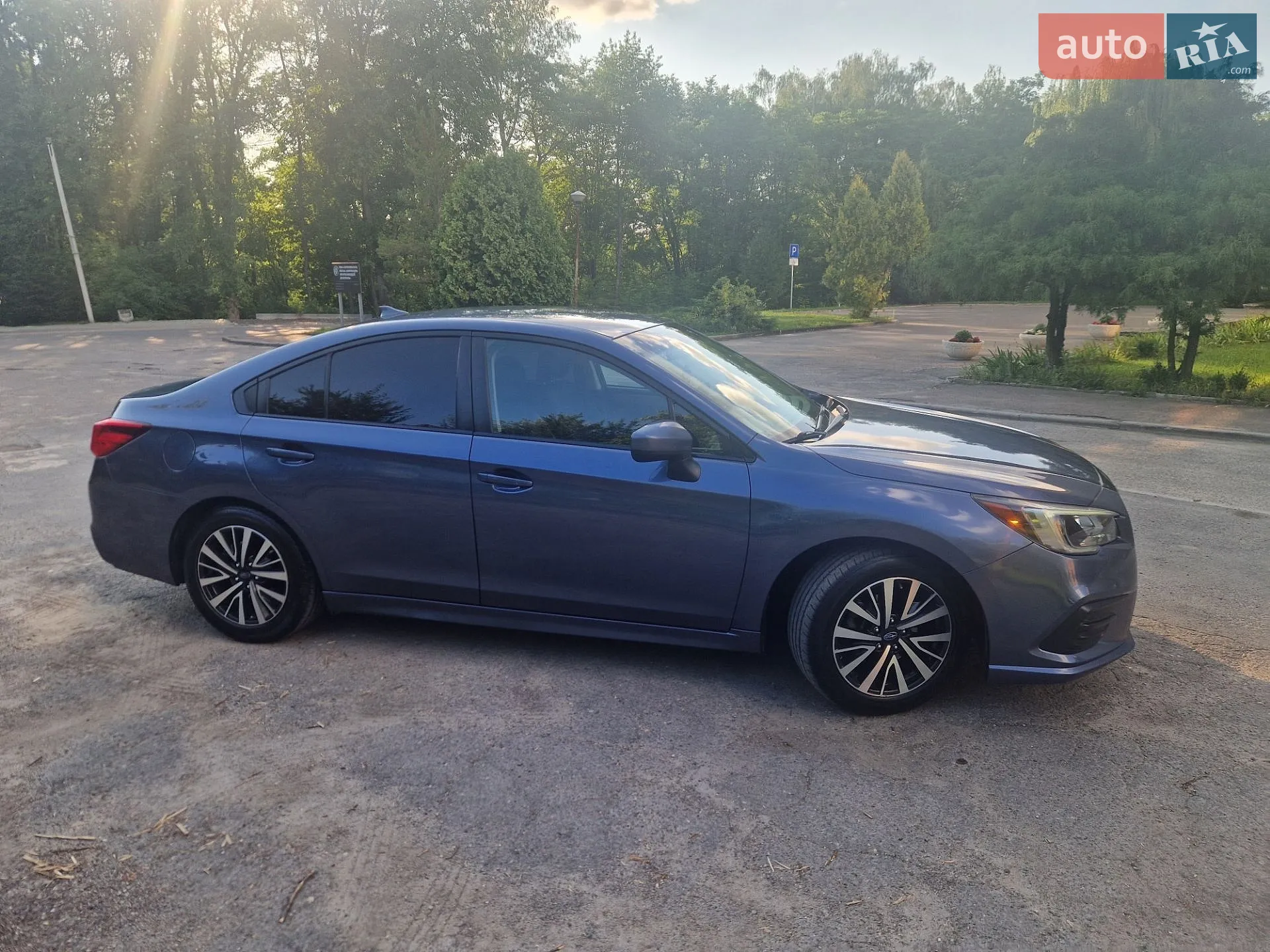2017 Subaru Legacy - мініатюра 3