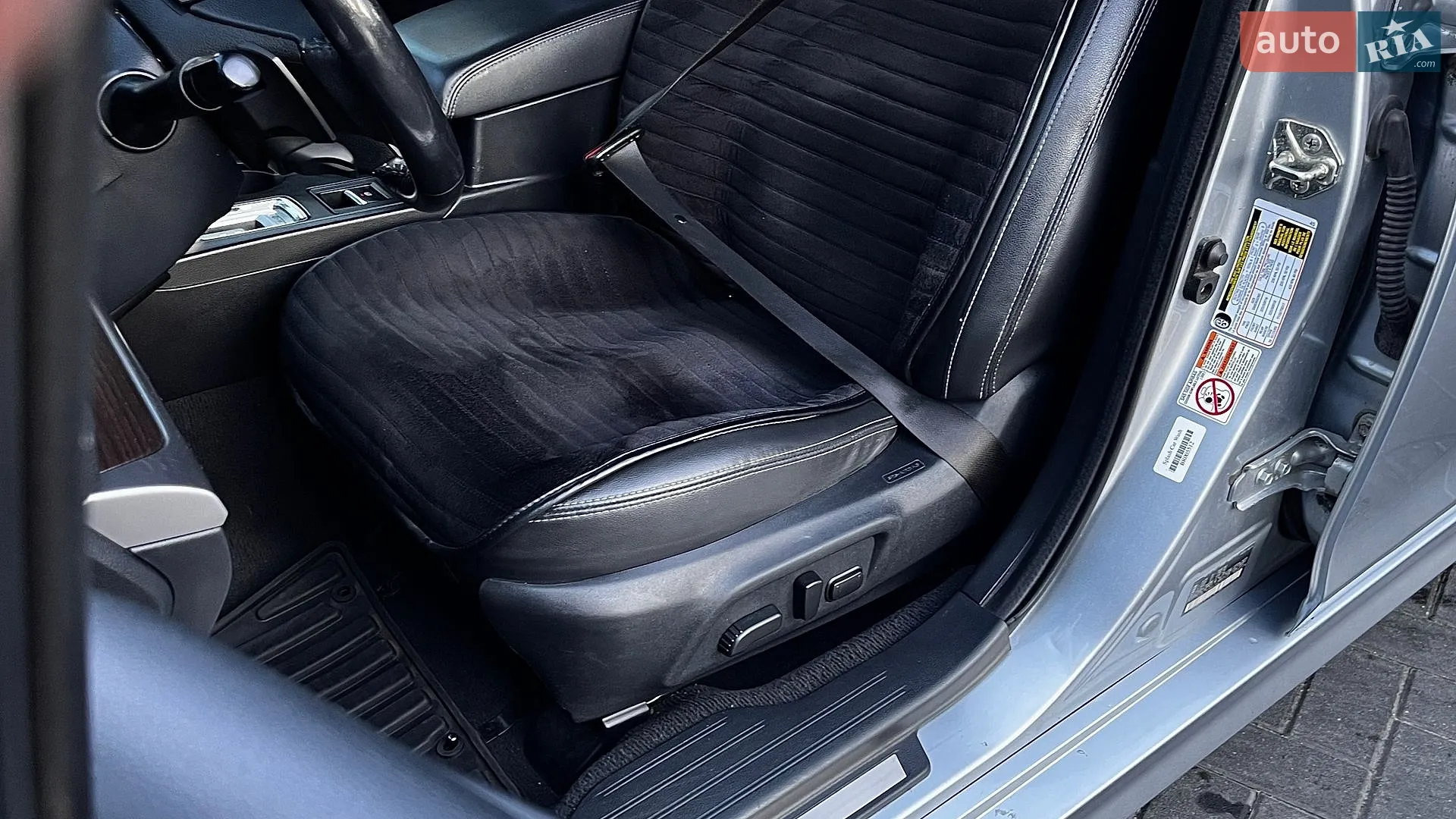 2016 Subaru Legacy - мініатюра 16