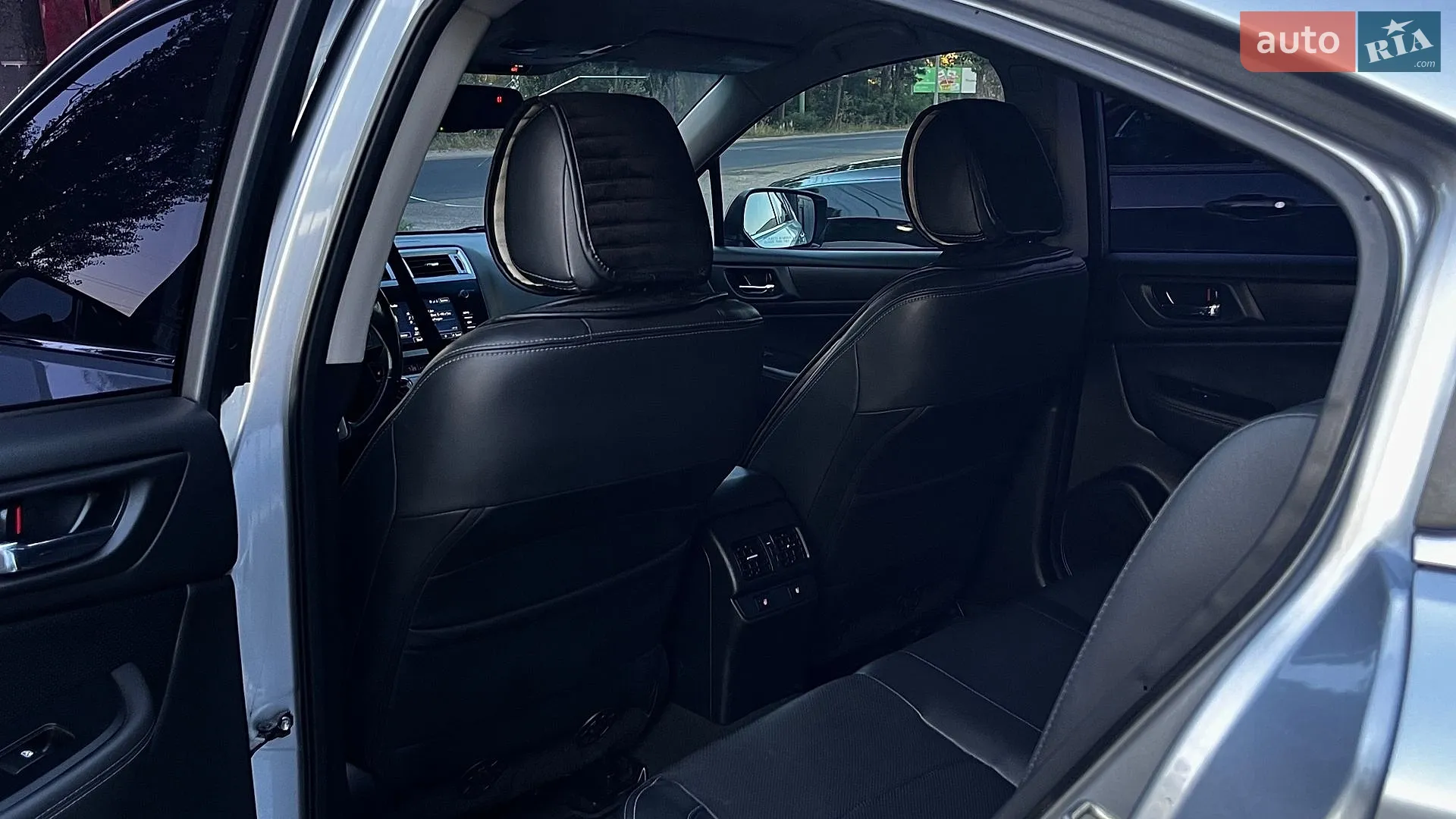 2016 Subaru Legacy - мініатюра 27
