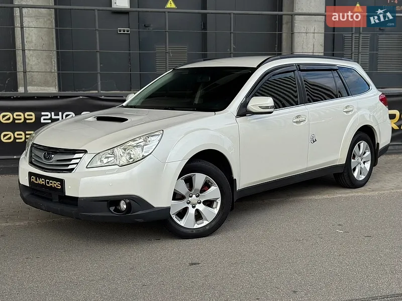 Subaru Legacy 2011