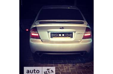 Седан Subaru Legacy 2004 в 