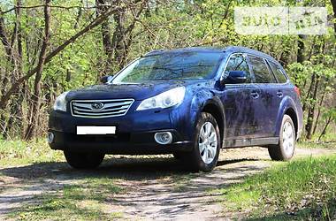 Универсал Subaru Outback 2011 в 