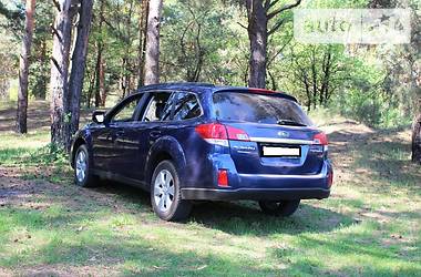Универсал Subaru Outback 2011 в 