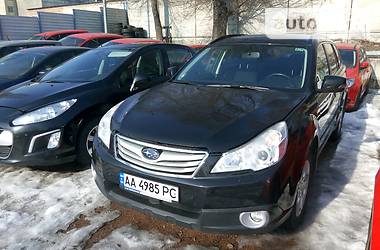 Универсал Subaru Outback 2012 в Киеве