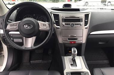 Внедорожник / Кроссовер Subaru Outback 2012 в Киеве