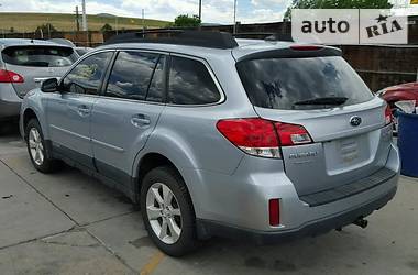 Хэтчбек Subaru Outback 2013 в Киеве