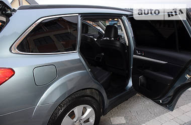 Универсал Subaru Outback 2012 в Стрые