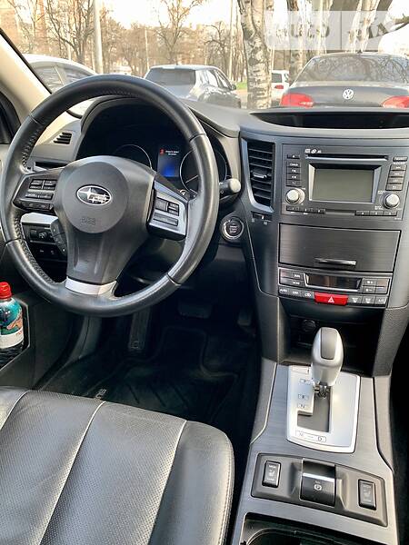 Універсал Subaru Outback 2013 в Миколаєві