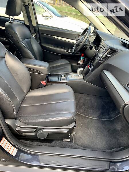 Універсал Subaru Outback 2013 в Миколаєві