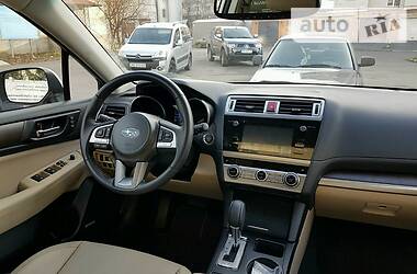 Позашляховик / Кросовер Subaru Outback 2017 в 