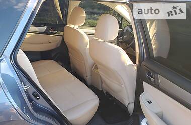 Позашляховик / Кросовер Subaru Outback 2017 в 