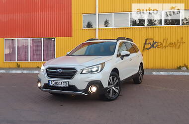 Позашляховик / Кросовер Subaru Outback 2018 в Хмельницькому